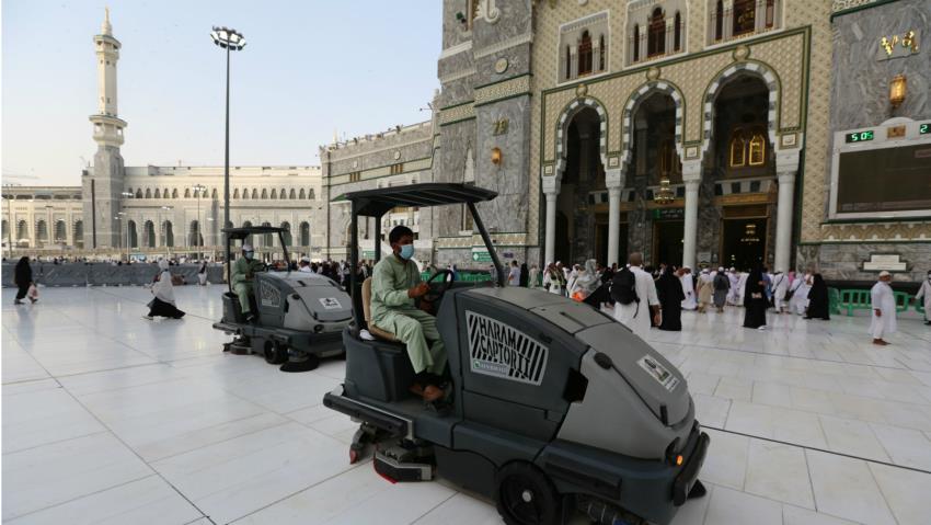 Saudi Akan Cuci dan Sterilkan Lapangan Masjidil Haram 4 Kali Sehari Antisipasi Penyebaran Corona